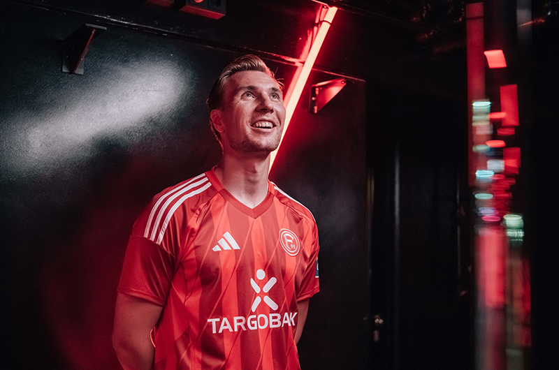 フォルトゥナ デュッセルドルフ ユニフォーム フォルトゥナ・デュッセルドルフ 2023-24 ユニフォーム - ユニ11